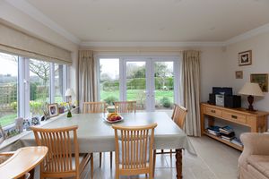 Breakfast Room - click for photo gallery